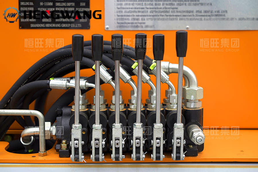 HW421T Integrated DTH Surface Drill Rig - Image 9