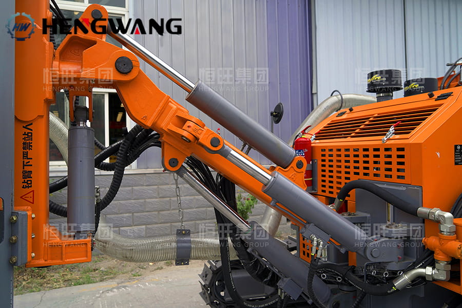 HW421T Integrated DTH Surface Drill Rig - Image 5